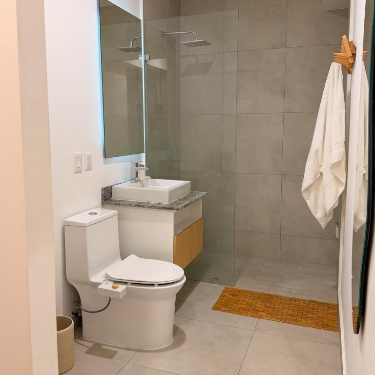 La Cozy Casa - One-Bedroom Apartment - 3