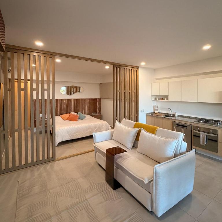 La Cozy Casa - One-Bedroom Apartment - 30