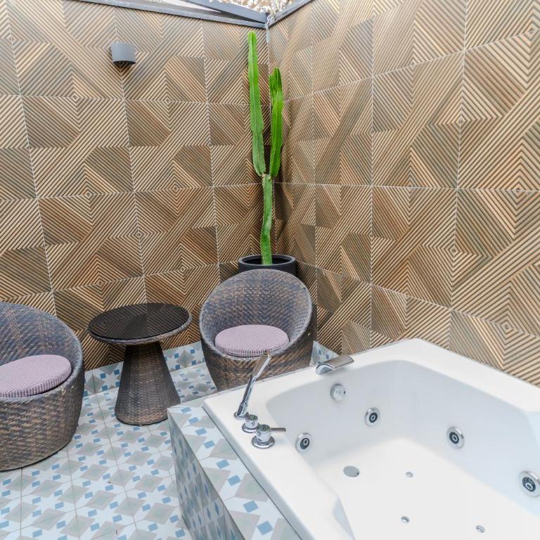 Aubrey Hotel Boutique - Suite con bañera de hidromasaje - 11