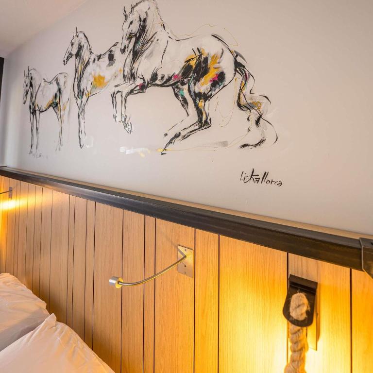 Mercure Bords de Loire Saumur - Chambre Lit Queen-Size Classique - 8