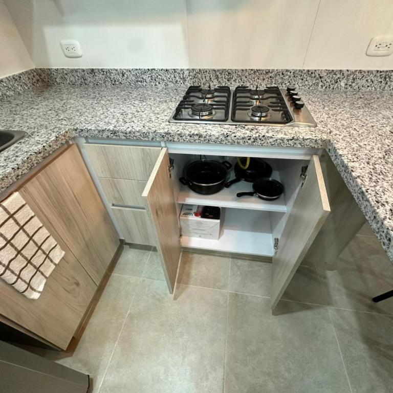 Amazing Apto cerca a la playa de 2 dormitorios ,WiFi,Parking,AC,Pool,Gym, Coworking Cartagena - Two-Bedroom Apartment - 7