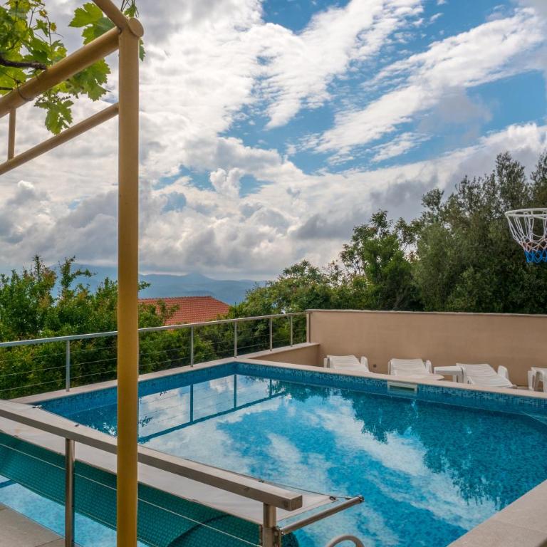 Villa Maestral - Three-Bedroom Villa - 3