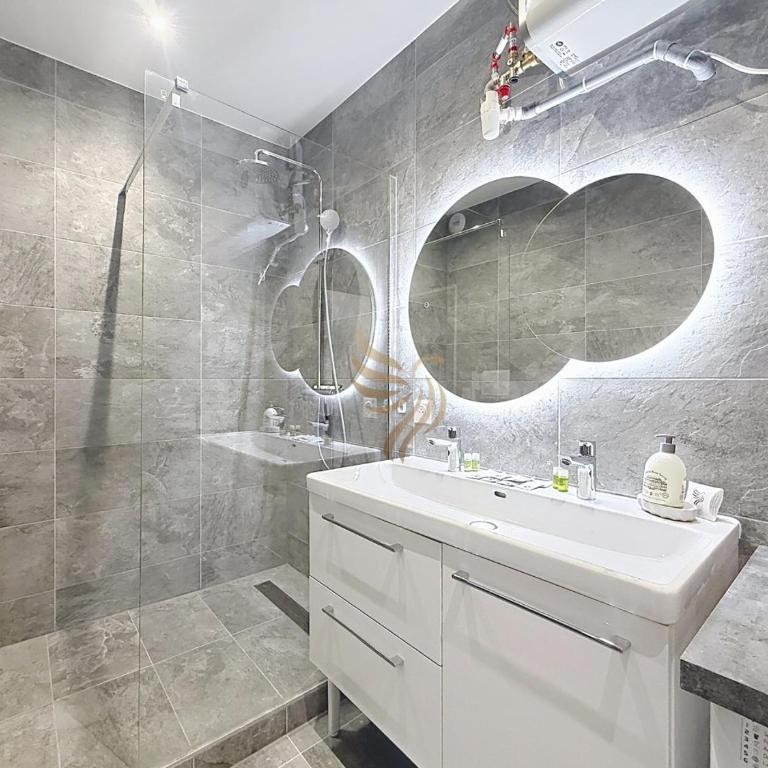 L'instant Nadir 5p 2 pas Port Fréjus garage wifi - Apartamento de 2 dormitorios - 10