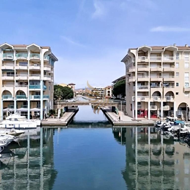 L'instant Nadir 5p 2 pas Port Fréjus garage wifi - Apartamento de 2 dormitorios - 7