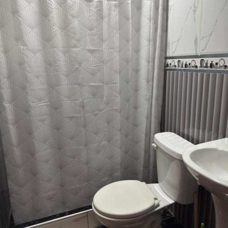 Apartamentos Golden - Three-Bedroom Apartment - 14