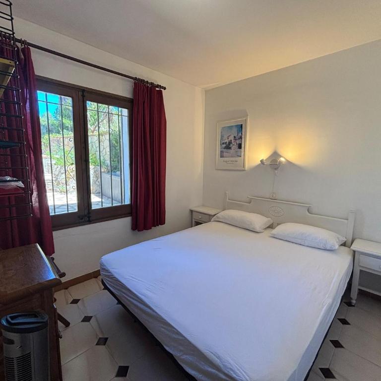 Casa Familiar con Jardín Privado y Piscina, Cerca de la Playa - L'Estartit - ES-323-82 - Maison de Vacances - 23