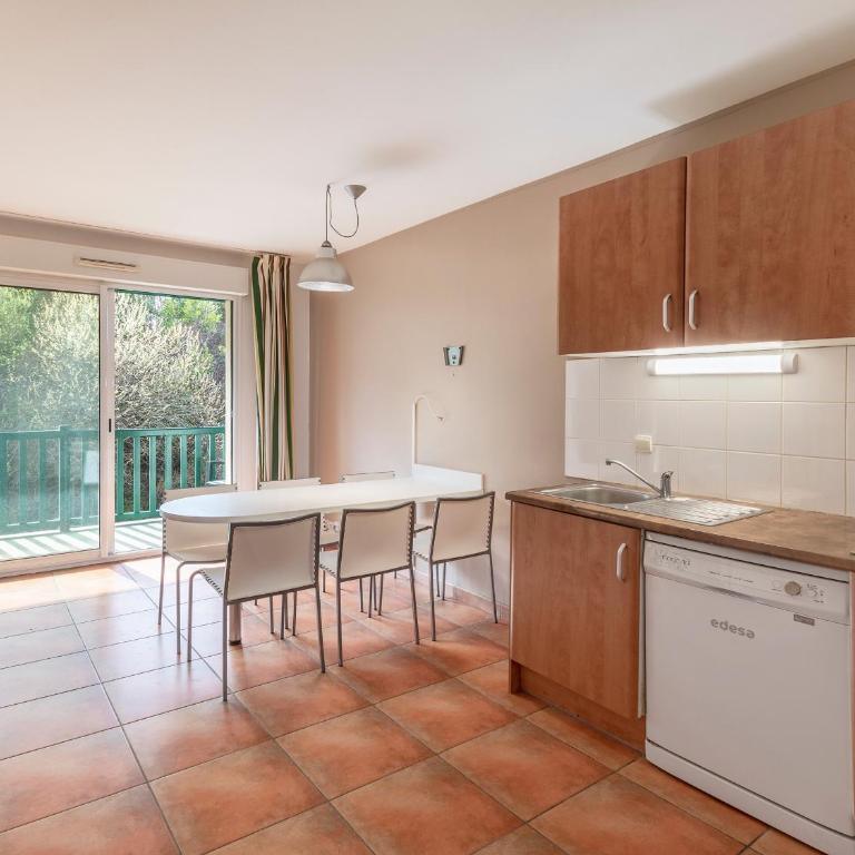 Superbe appartement avec piscine, tennis et accès plage à Saint-Jean-de-Luz - FR-1-239-1108 - Apartment - 10