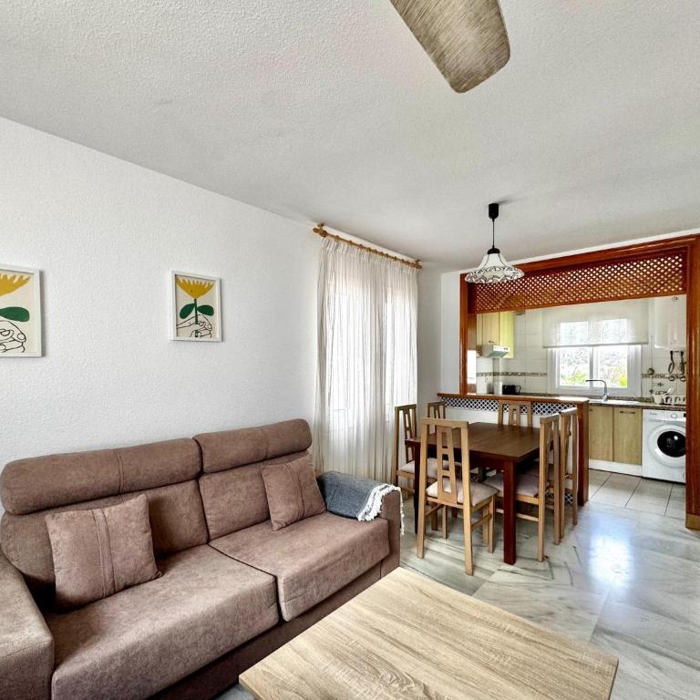 Chic Almerian Apartment with Pool for 4 - Apartamento de 1 dormitorio - 6