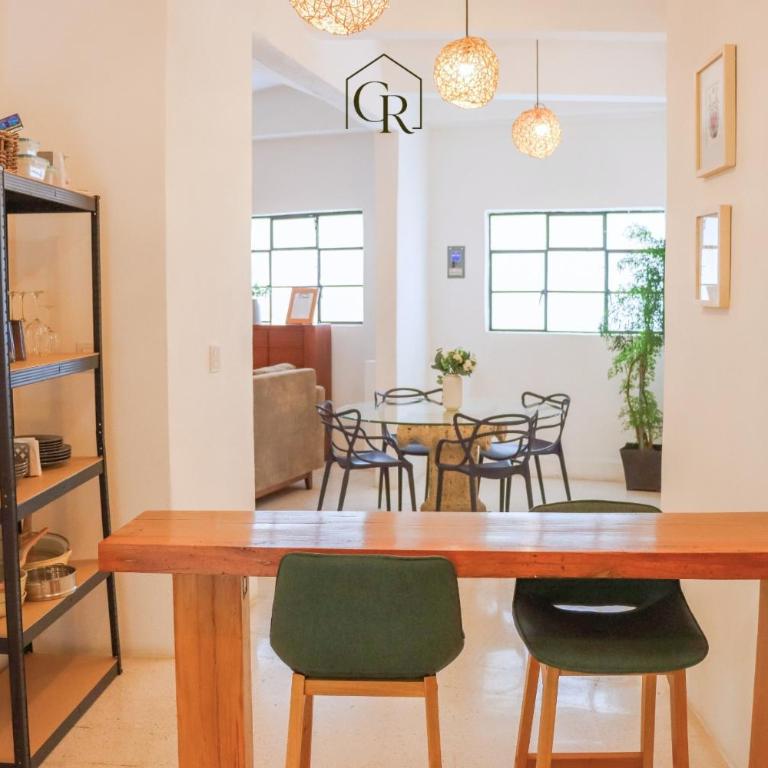 CASA SAVIA - 5BR 4BA Downtown House with Private Patio & Terrace - Maison 5 Chambres - 32