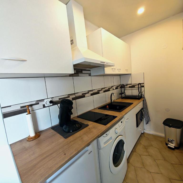 Studio Cabine Rénové - 5 Pers - Vue Mer - Canet-en-Roussillon - FR-1-794-169 - Apartment - 8