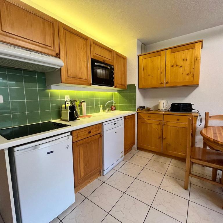 Appartement au centre du village - FR-1-624-194 - Apartment - 3