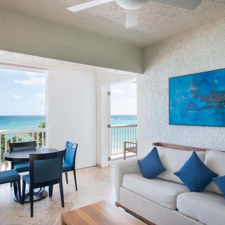 Club Regina Cancun - One-Bedroom King Suite with Jacuzzi, Balcony and Ocean View - 5