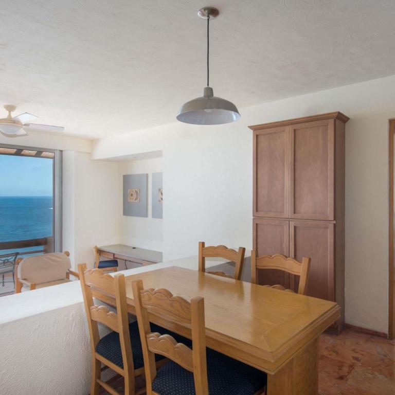 Club Regina Los Cabos - Habitación con cama extragrande - Adaptada para personas de movilidad reducida - 3