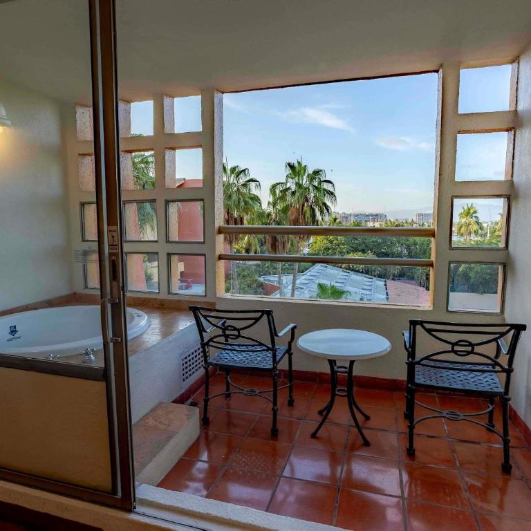 Club Regina Puerto Vallarta - Studio mit Kingsize-Bett und Balkon - 4
