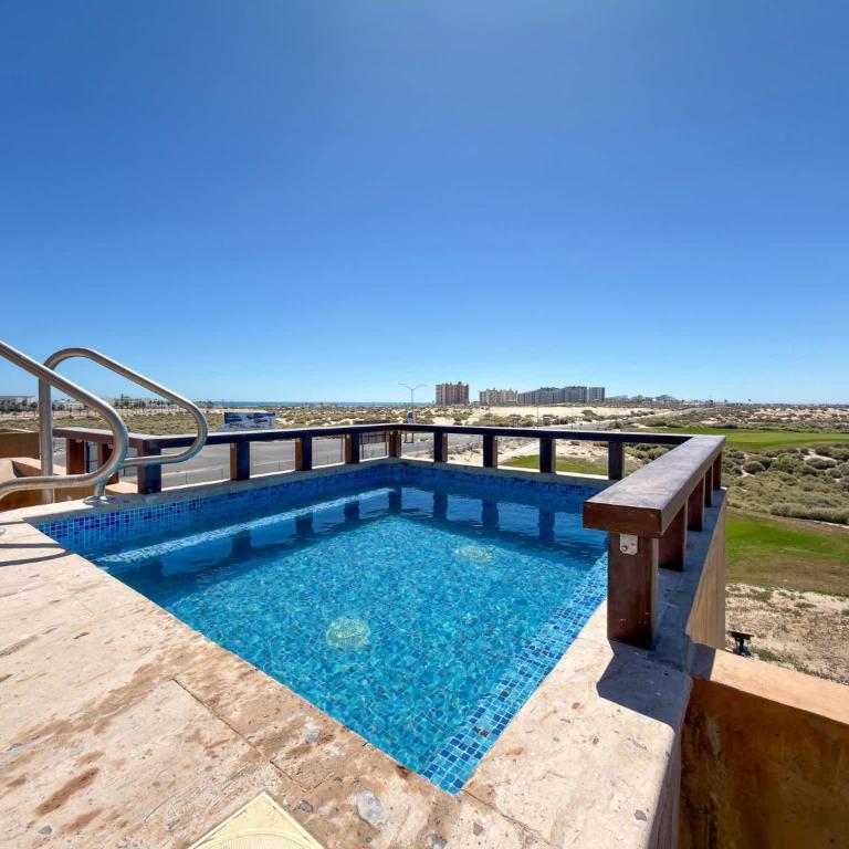 Luxury 3BR Villa Rooftop Pool Golf Views - Apartamento - 49