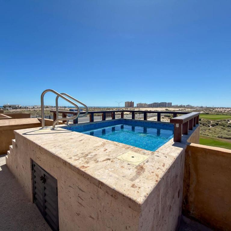Luxury 3BR Villa Rooftop Pool Golf Views - Apartamento - 52