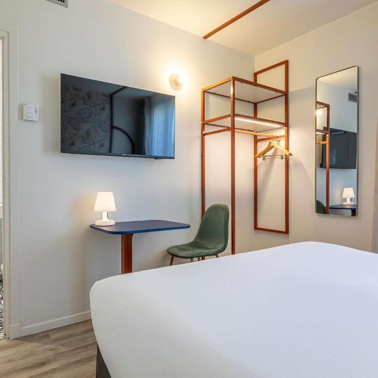 ibis Styles Paris Eiffel Cambronne - Suite Familiale - 2 Chambres Communicantes - 4
