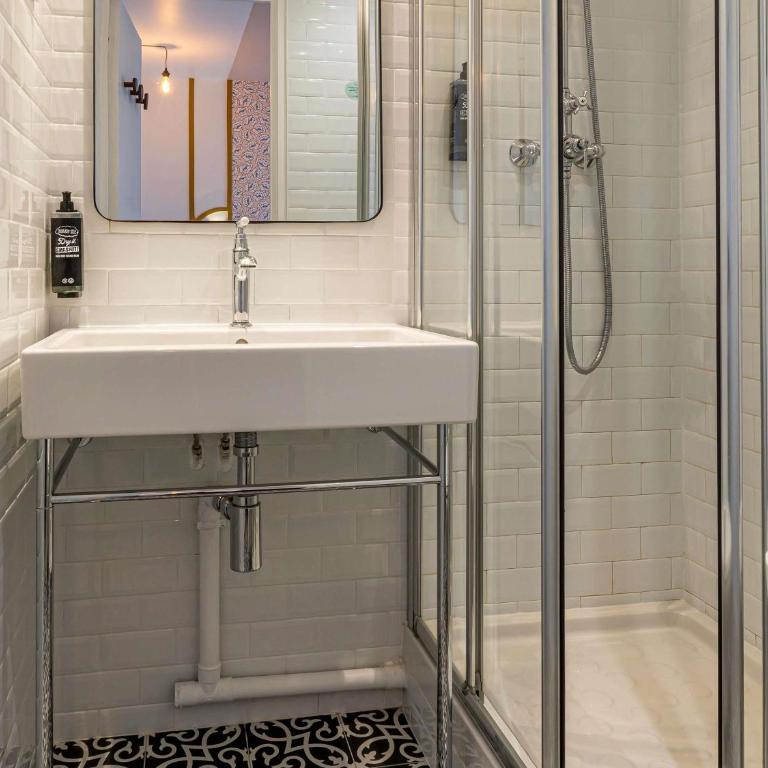 ibis Styles Paris Eiffel Cambronne - Chambre Simple Standard - 5