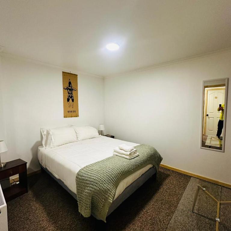 El Refugio - Double Room with Private Bathroom - 9