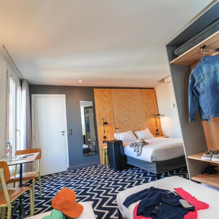 Ibis Styles Paris Place d'Italie - Butte Aux Cailles - Suite Standard avec 1 Lit Double et 2 Lits Simples - 2