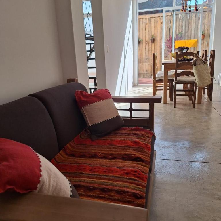 comfortable, spacious, central with a pool and terrace - Three-Bedroom Apartment - 54