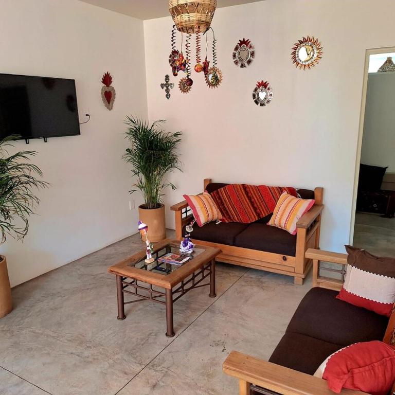 comfortable, spacious, central with a pool and terrace - Three-Bedroom Apartment - 56