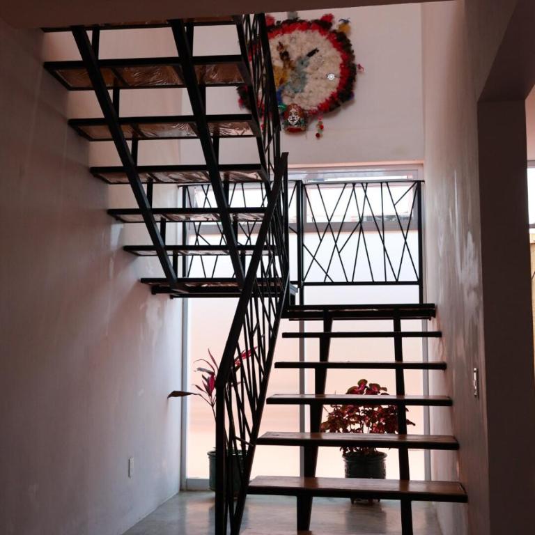 comfortable, spacious, central with a pool and terrace - Three-Bedroom Apartment - 71