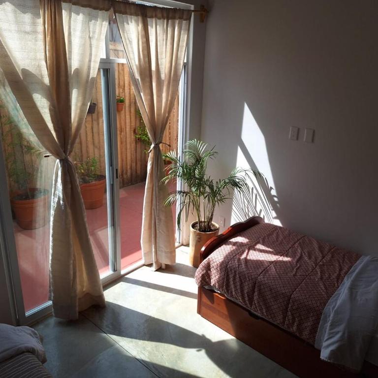 comfortable, spacious, central with a pool and terrace - Three-Bedroom Apartment - 79