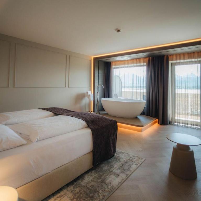 Hotel am Hopfensee - Deluxe Doppelzimmer mit Bad - 1