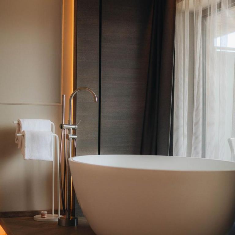 Hotel am Hopfensee - Deluxe Doppelzimmer mit Bad - 2