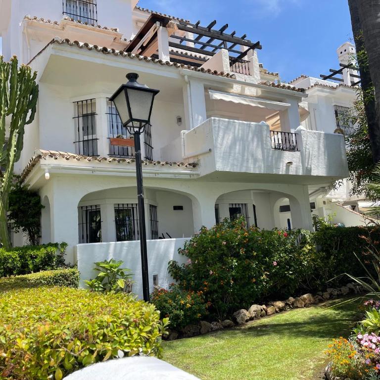 Golf & Pool Oasis near Puerto Banús - Apartamento de 3 dormitorios - 71