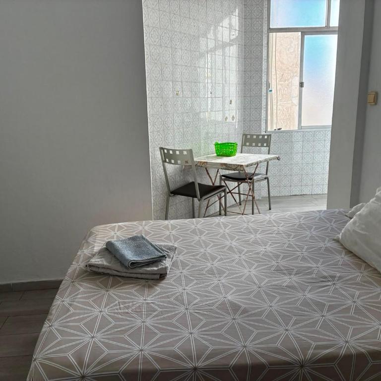 Santa Pola well located apartment with balcony - Apartamento de 3 dormitorios - 9