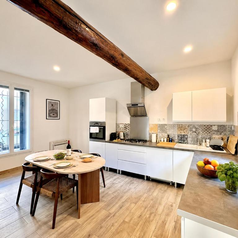 Duplex Central, 2 personnes, centre-ville, lit 180x200 - Maison de Vacances - 3