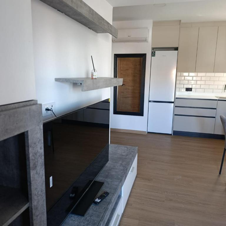 Cerdeña 4 - Three-Bedroom Standard Apartment - 6