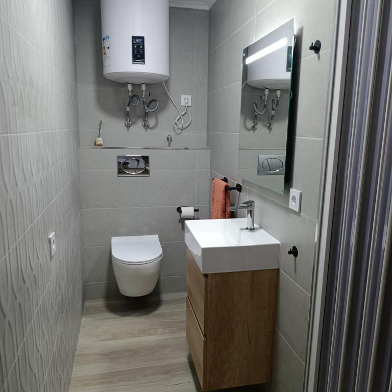 Cerdeña 4 - Three-Bedroom Standard Apartment - 11