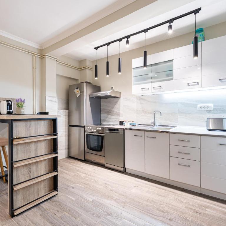 Villa Dorotea - Deluxe Two-Bedroom Apartment with Garden View - 4