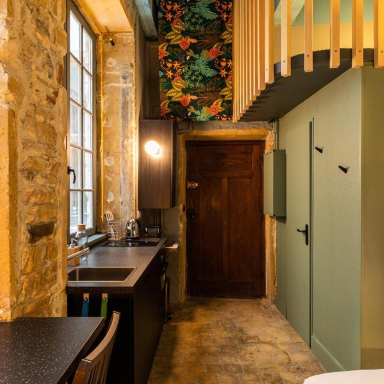 Charmant studio au cœur du 1er arrondissement authenticité et confort - Appartement - 9