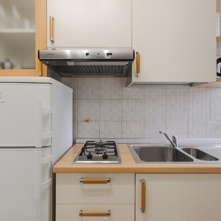 Free Parking & Netflix Quiet Suite Into Nature - Appartamento con 2 Camere da Letto - 11