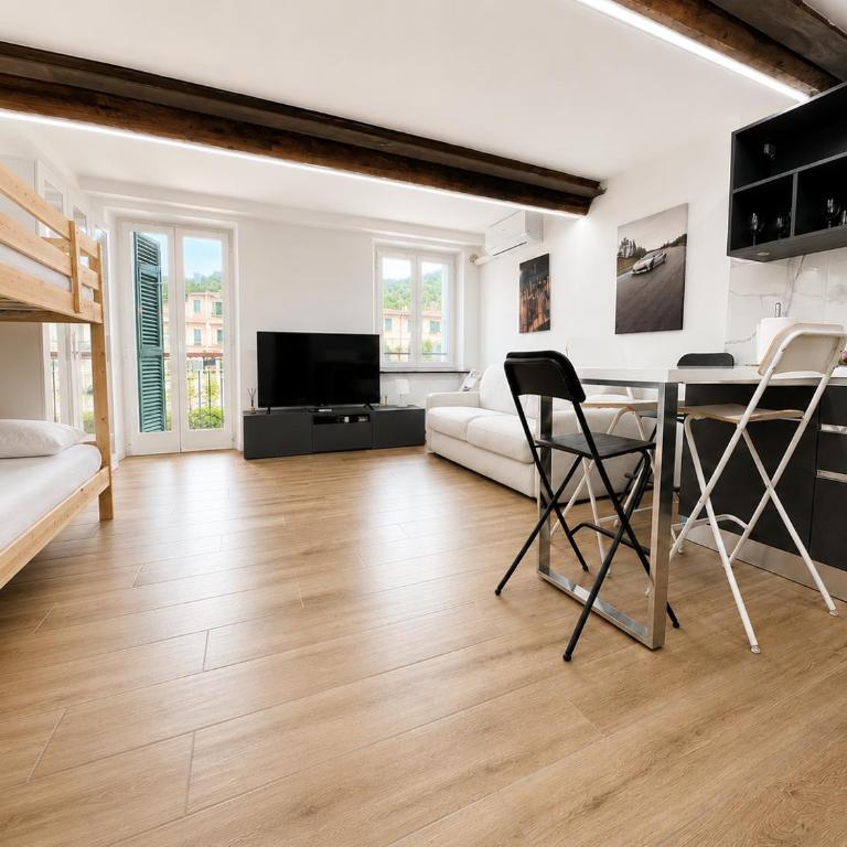 Modern & Design A Due Passi dal Mare - One-Bedroom Apartment with Balcony - 9
