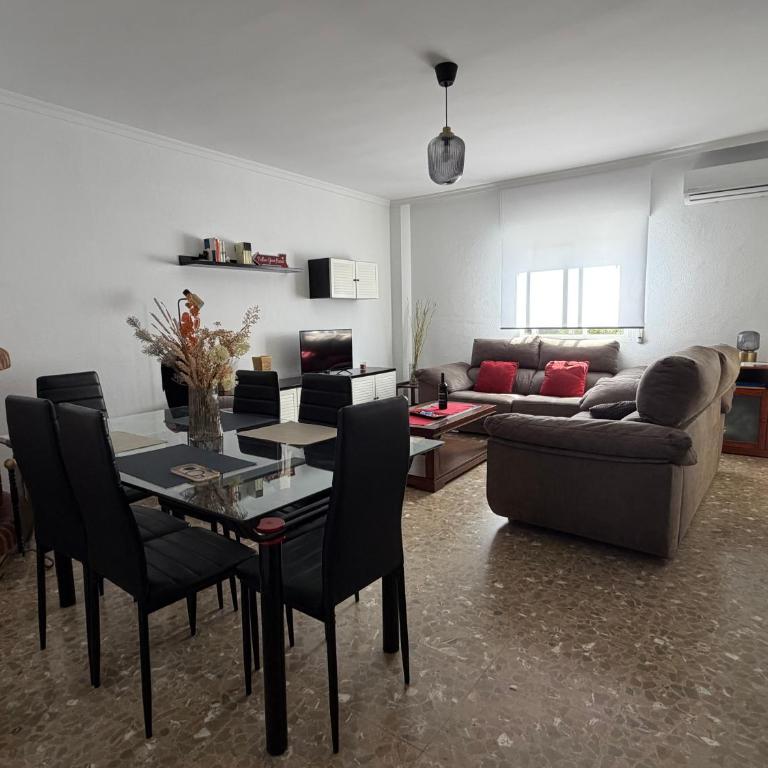 Apartamento "Un Rico Domingo" Con Parking Gratis - Apartment mit 2 Schlafzimmern - 2