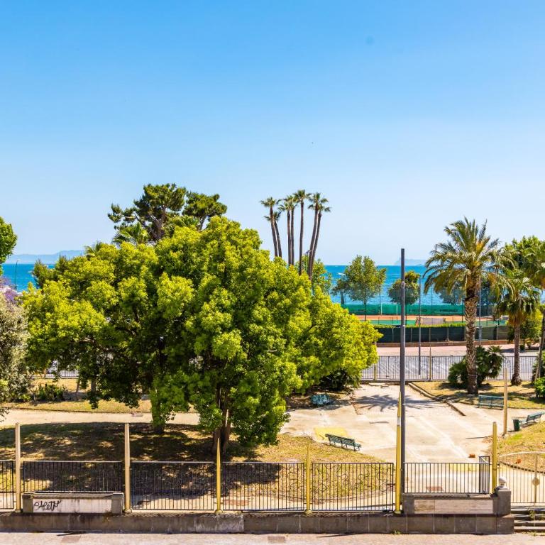 Waterfront Riviera - Camera Matrimoniale Deluxe con Balcone e Vista Mare - 4