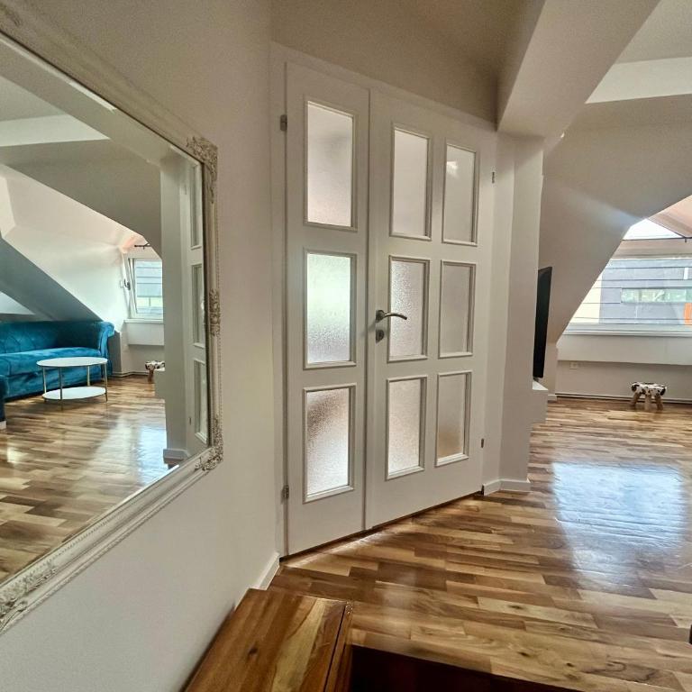 Central attic apartment in a heritage building - Apartman sa 2 Spavaće Sobe - 37