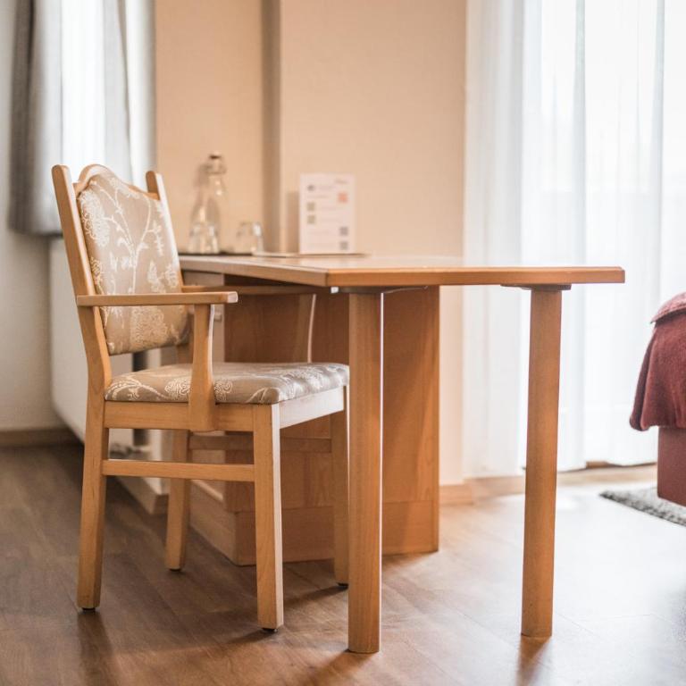 Hotel Schönegg - Superior Doppelzimmer mit Balkon - 6