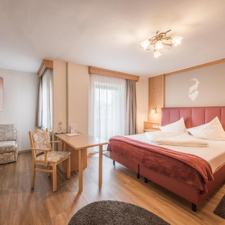 Hotel Schönegg - Superior Doppelzimmer mit Balkon - 5