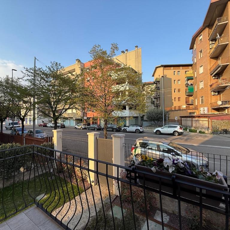 Villa with 3 suites, garage and 4 parking spaces - Casa de 4 dormitorios - 30