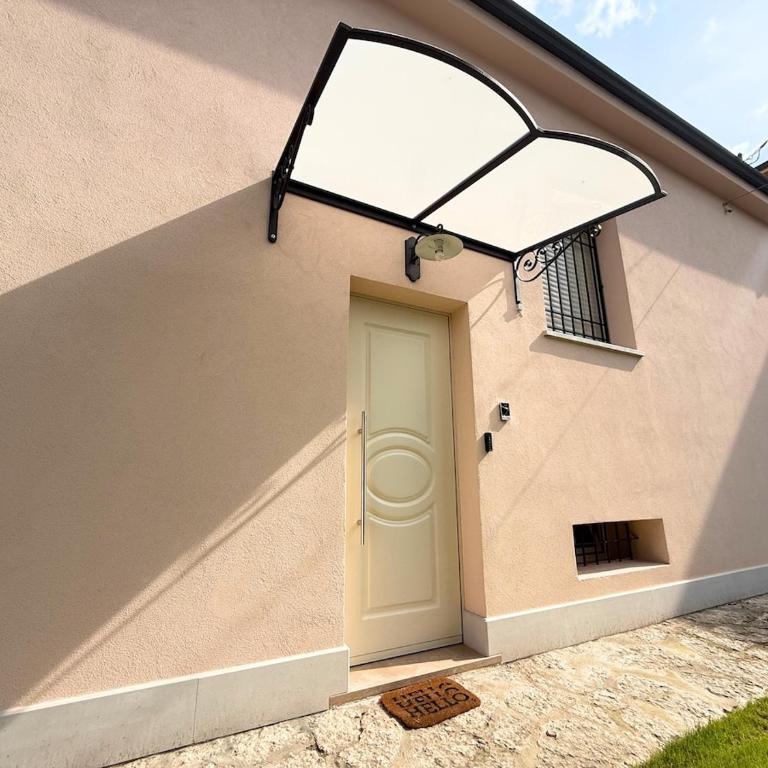 Villa with 3 suites, garage and 4 parking spaces - Casa de 4 dormitorios - 20