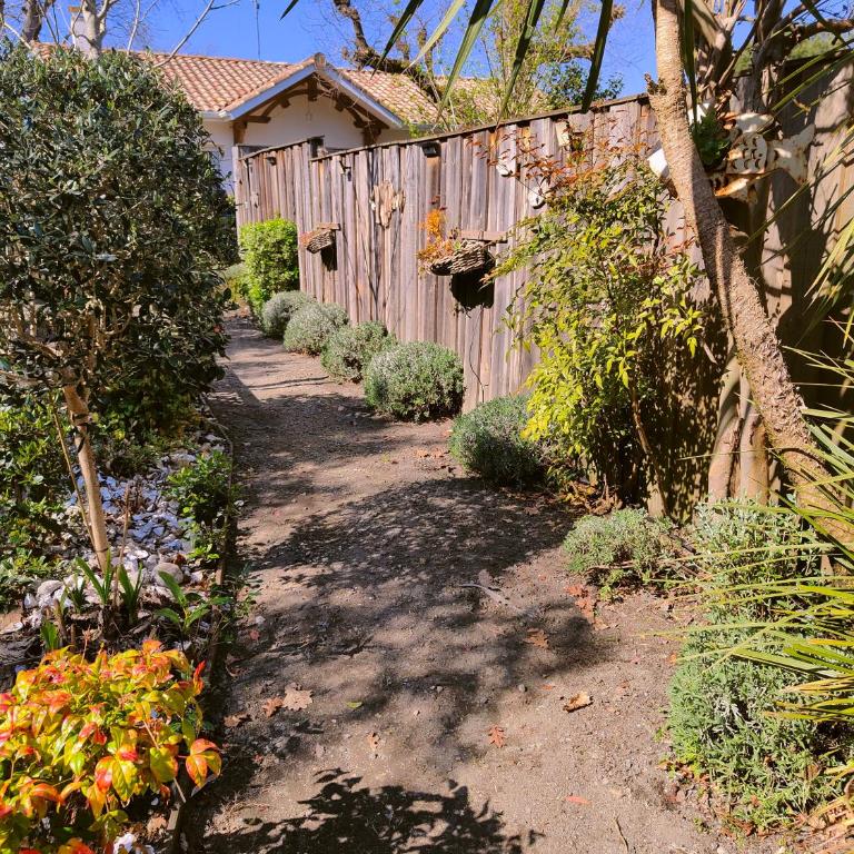 La Maison de Nini 6 pers Clim Jardin Pétanque Plages à vélo - Casa con 3 Camere da Letto - 34
