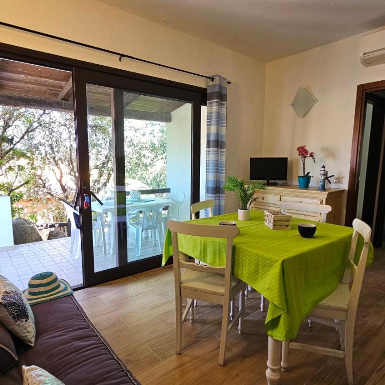 Porto Quadro vista Mare e vista Corsica - One-Bedroom House - 4