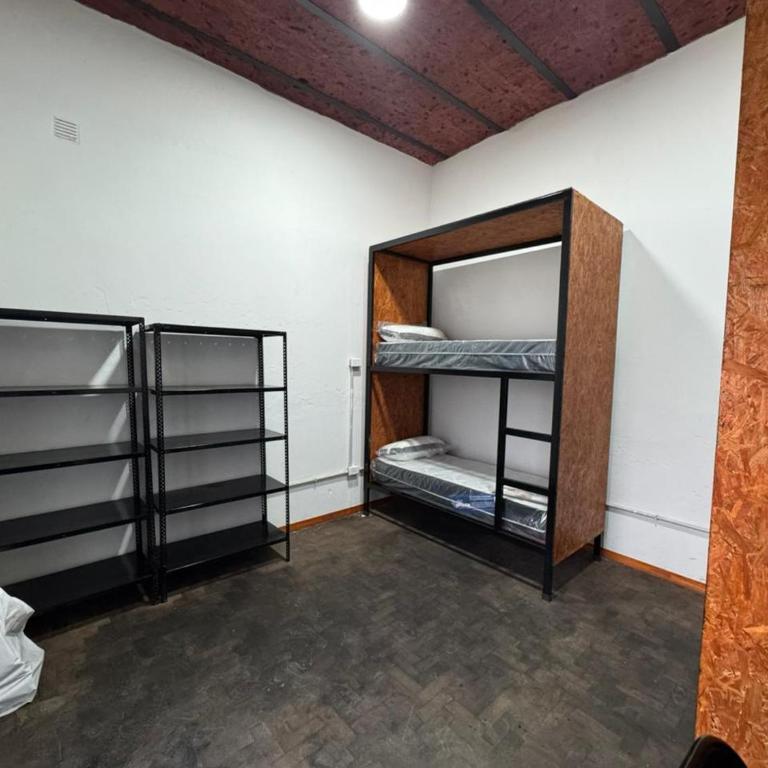 Hostel Puesto Uno - Mixed Dormitory Room - 6