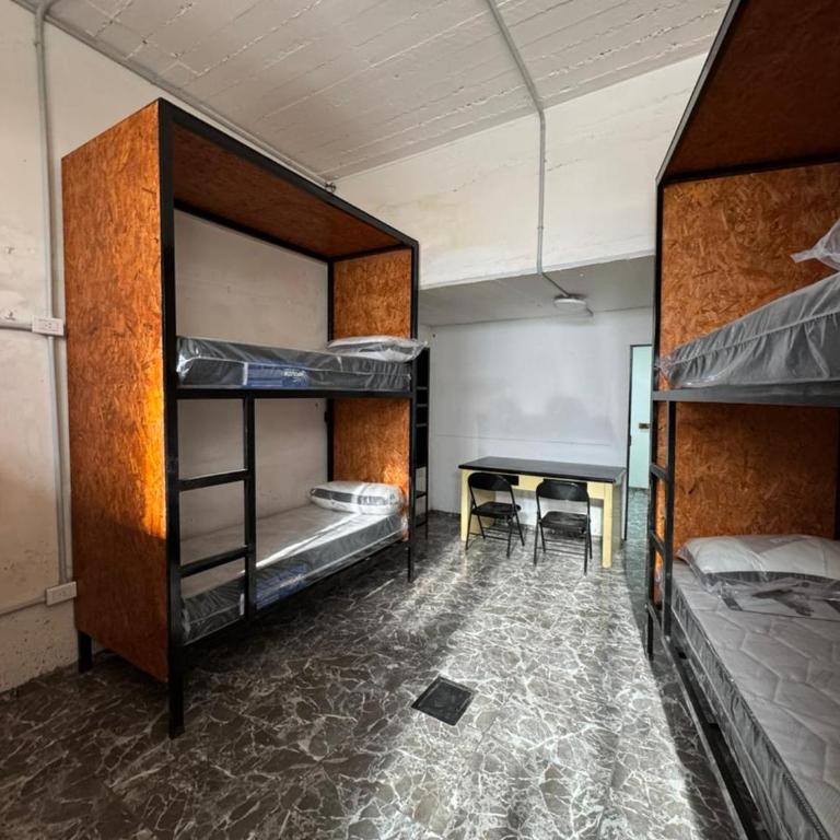Hostel Puesto Uno - Mixed Dormitory Room - 4